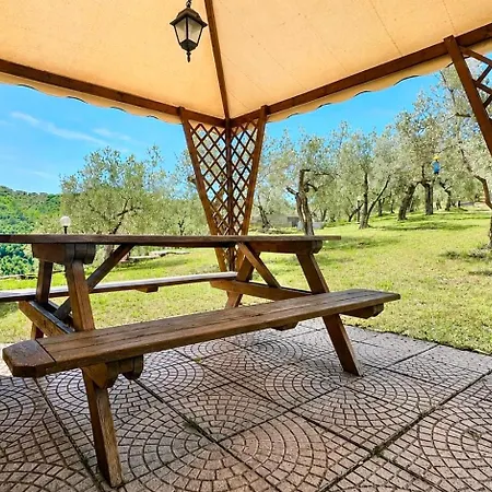 Villa VILLA NOCRI - Villa Privata con Piscina&Sauna Montefranco